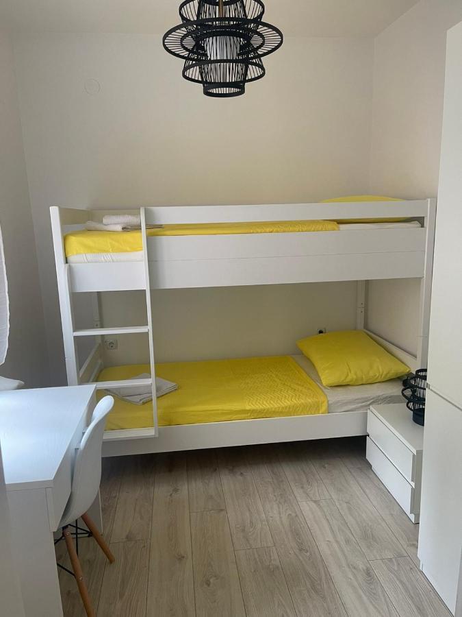 Apartments Lovro ลอฟราน ภายนอก รูปภาพ